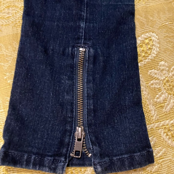 Guess 3/4 length jeans - Picture 4 of 5